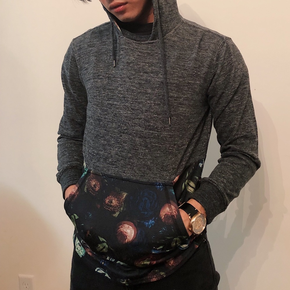 Black Sweatshirt Floral Size Small